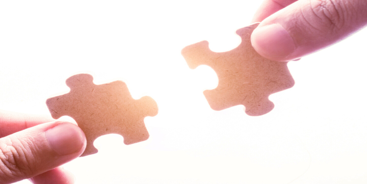 非常差異品牌定位：左手品牌，右手堅(jiān)持！