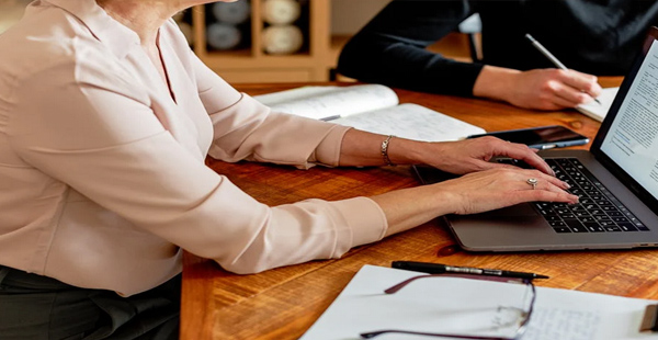 公司品牌戰(zhàn)略怎么規(guī)劃？制定考慮哪些內(nèi)容？