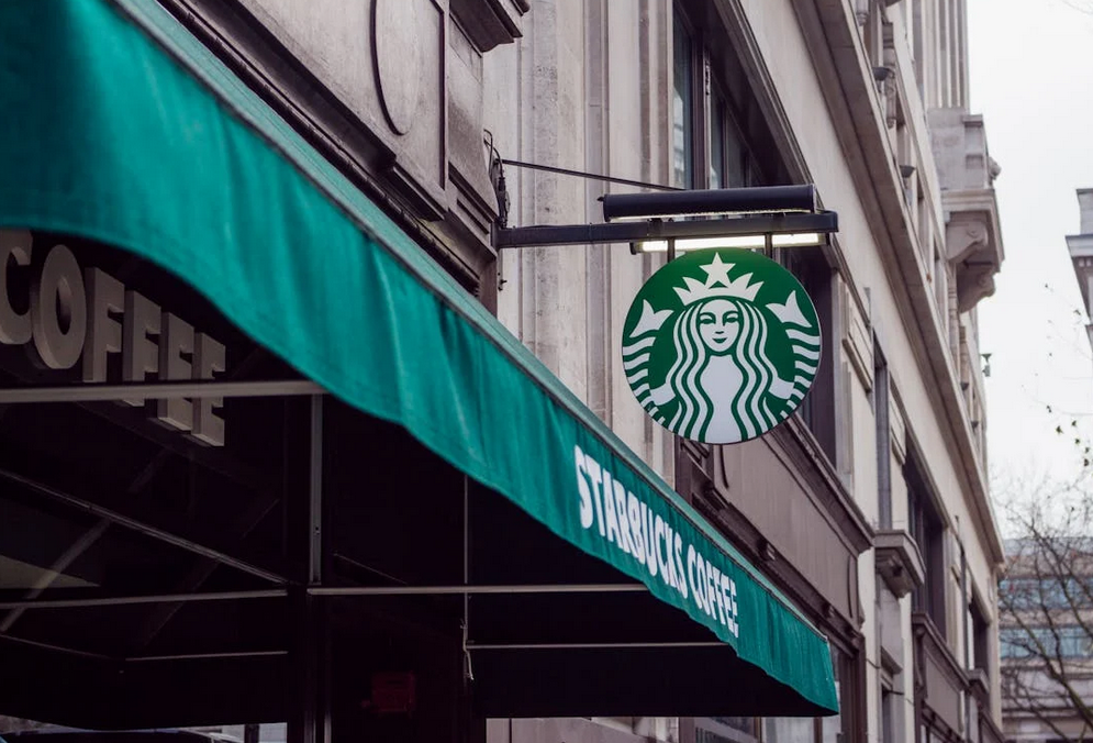 星巴克沒有一句文案的廣告，卻是吸引人的宣傳